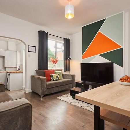 Haw Hill House - Modern 4 Bed Daire Normanton  Dış mekan fotoğraf