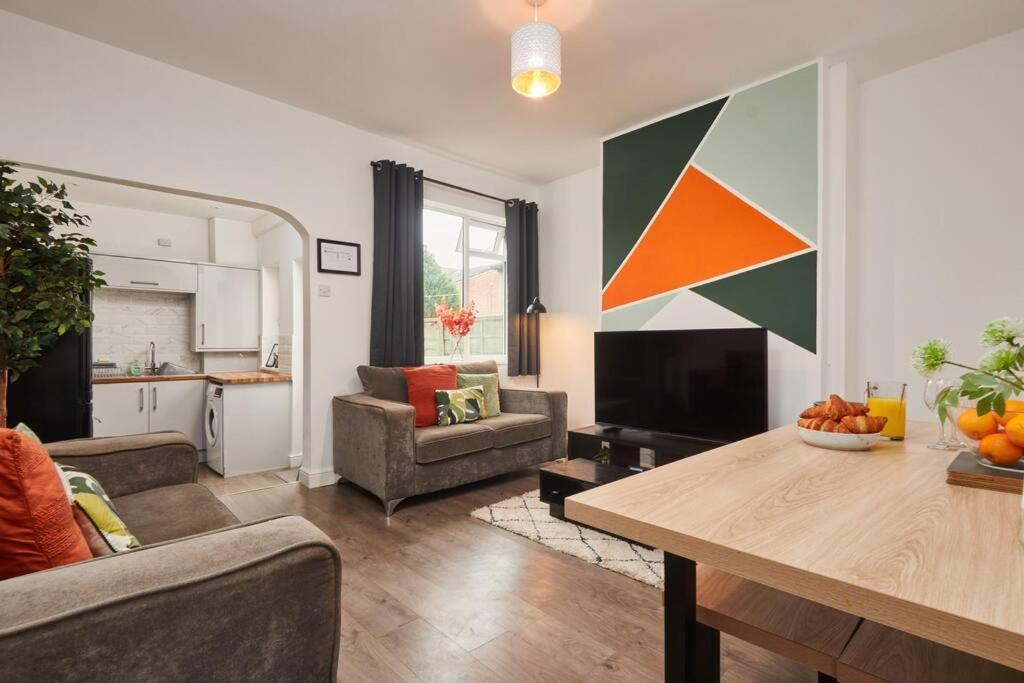 Haw Hill House - Modern 4 Bed Daire Normanton  Dış mekan fotoğraf